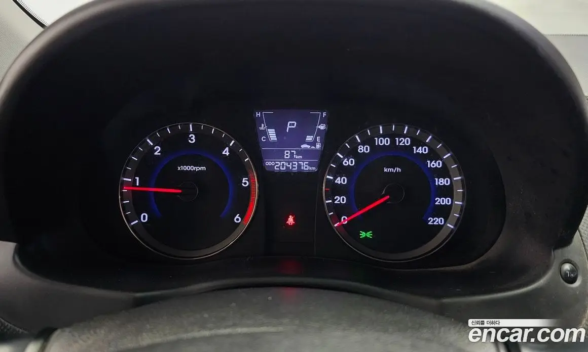 Hyundai Accent 2013 1.6 автомат (гидро), фото 8 Hyundai Accent 2013 1.6 автомат (гидро), фото 8
