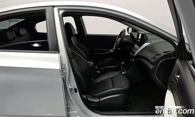 Hyundai Accent 2014 1.4 автомат (гидро), миниатюра 10 Hyundai Accent 2014 1.4 автомат (гидро), миниатюра 10