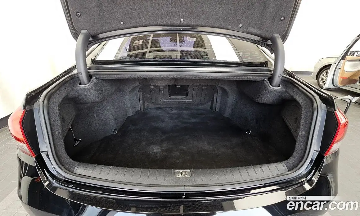 Hyundai Aslan 2014 3.3 автомат (гидро), фото 20
