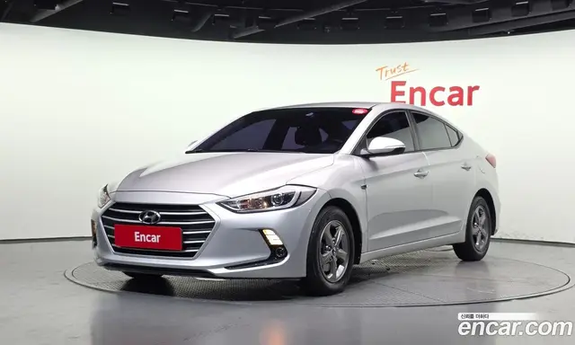 Hyundai Avante, 2015, 248 120 км