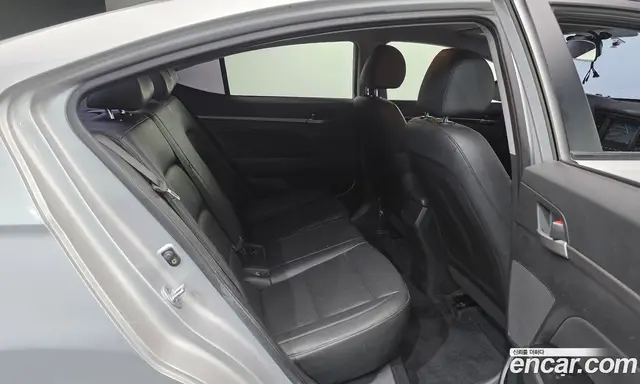 Hyundai Avante 2015 1.6 автомат (гидро), миниатюра 11