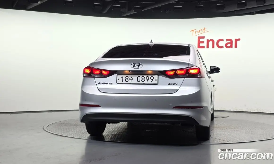 Hyundai Avante 2015 1.6 автомат (гидро), фото 4