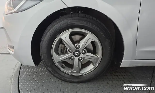 Hyundai Avante 2015 1.6 автомат (гидро), миниатюра 5