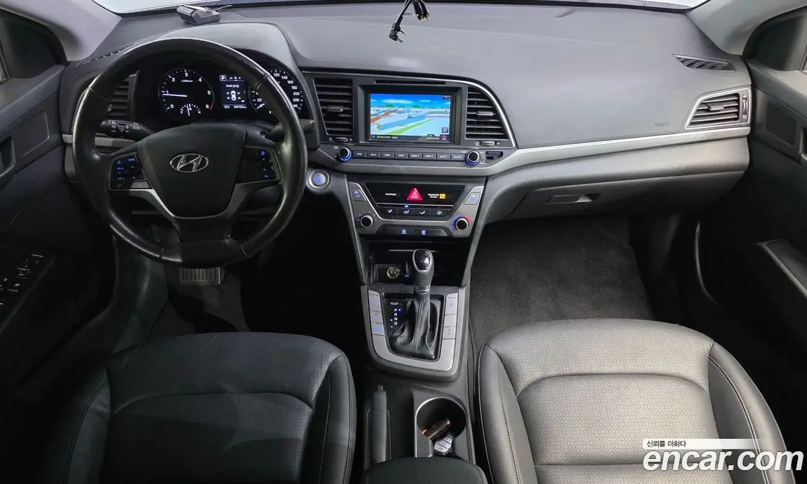 Hyundai Avante 2015 1.6 автомат (гидро), фото 7