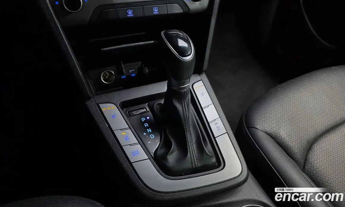 Hyundai Avante 2015 1.6 автомат (гидро), фото 9