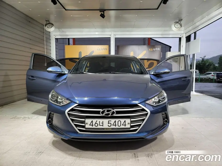 Hyundai Avante 2017 1.6 автомат (гидро), фото 19