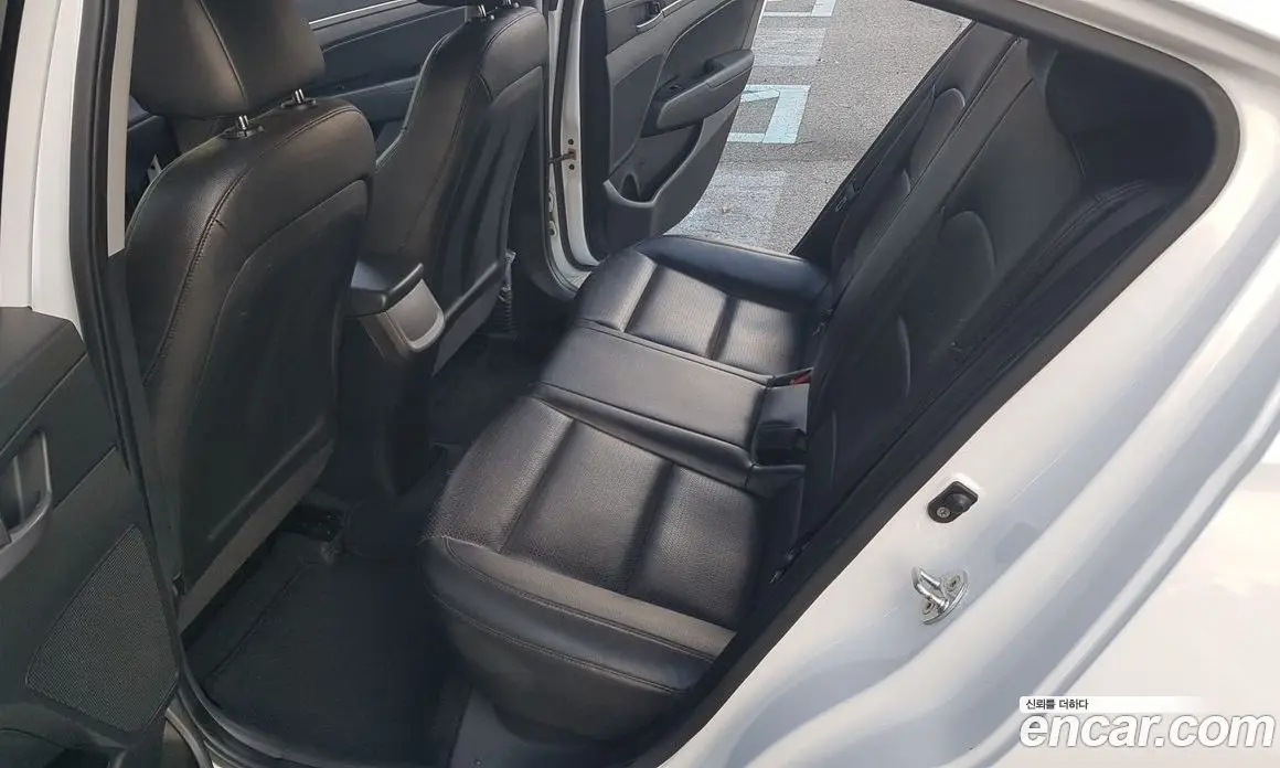 Hyundai Avante 2018 1.6 автомат (гидро), фото 13 Hyundai Avante 2018 1.6 автомат (гидро), фото 13