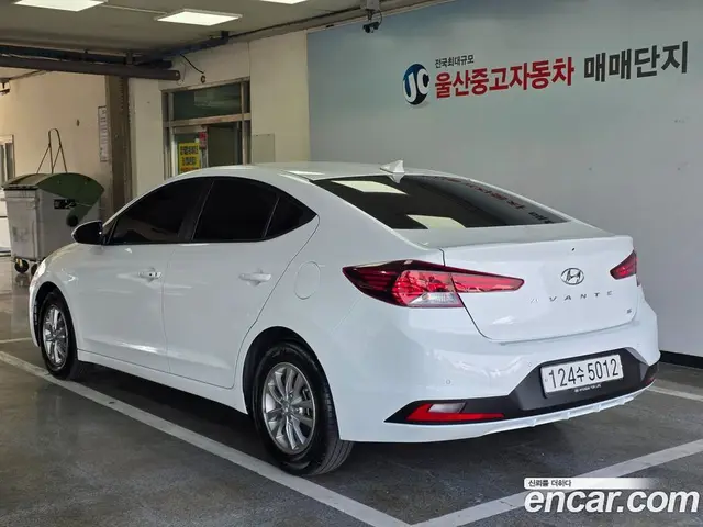 Hyundai Avante 2020 1.6 автомат (гидро), миниатюра 2