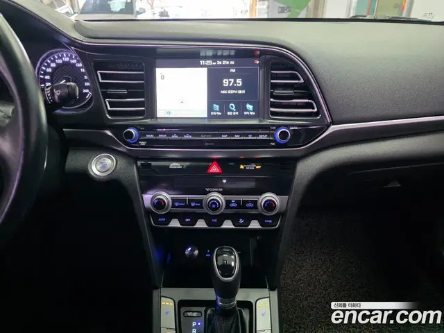 Hyundai Avante 2020 1.6 автомат (гидро), миниатюра 12