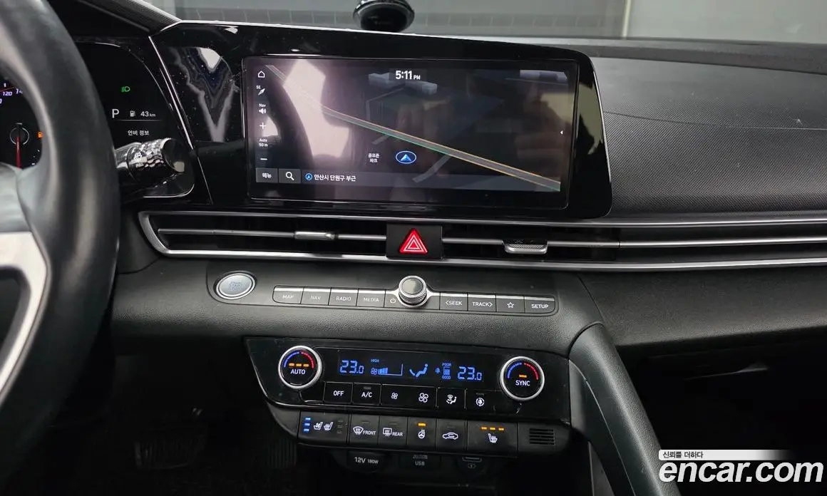 Hyundai Avante 2021 1.6 автомат (гидро), фото 18