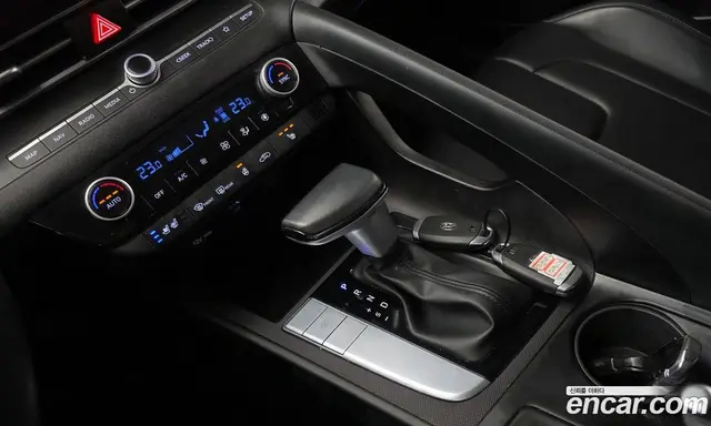 Hyundai Avante 2021 1.6 автомат (гидро), миниатюра 9