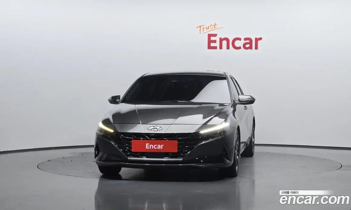 Hyundai Avante 2022 1.6 автомат (гидро), фото 3