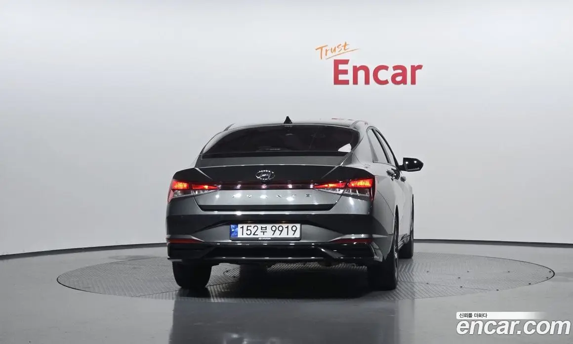 Hyundai Avante 2022 1.6 автомат (гидро), фото 4