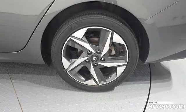 Hyundai Avante 2022 1.6 автомат (гидро), миниатюра 6