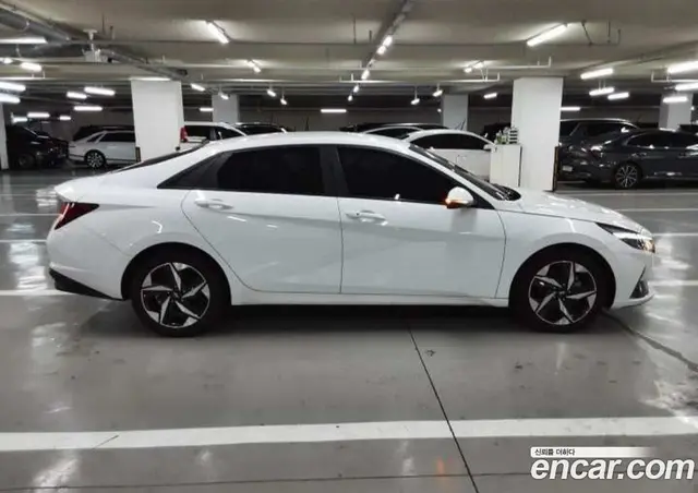 Hyundai Avante 2022 1.6 автомат (гидро), миниатюра 11 Hyundai Avante 2022 1.6 автомат (гидро), миниатюра 11