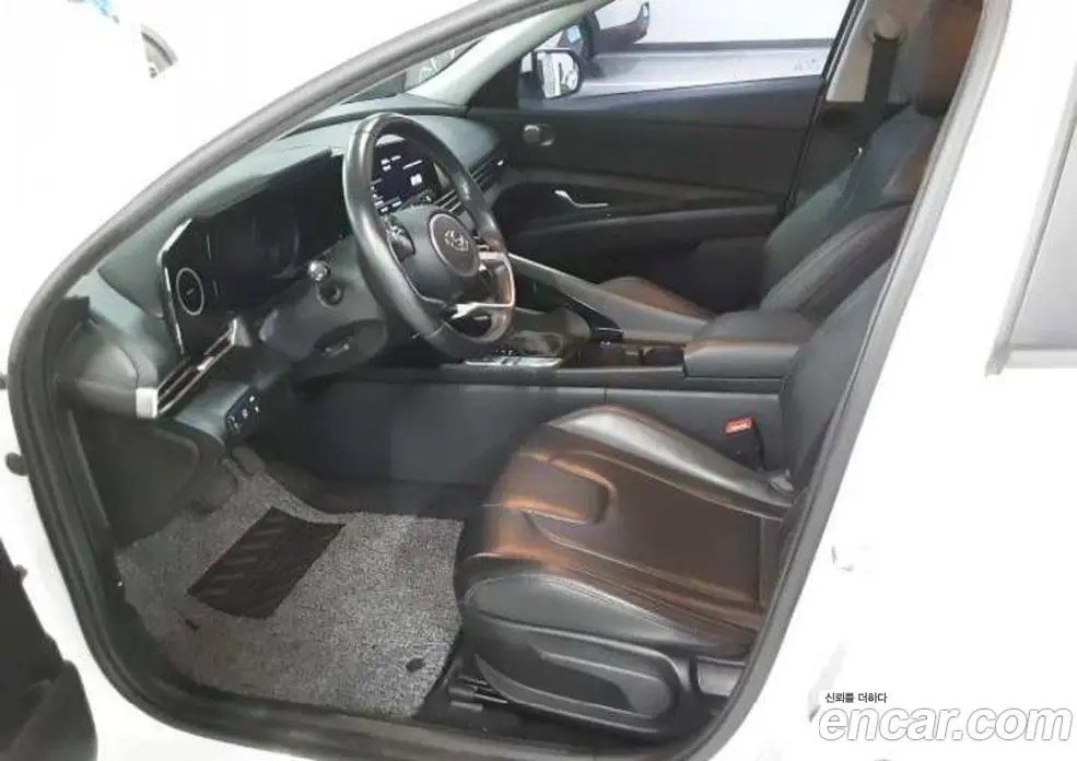 Hyundai Avante 2022 1.6 автомат (гидро), фото 4 Hyundai Avante 2022 1.6 автомат (гидро), фото 4