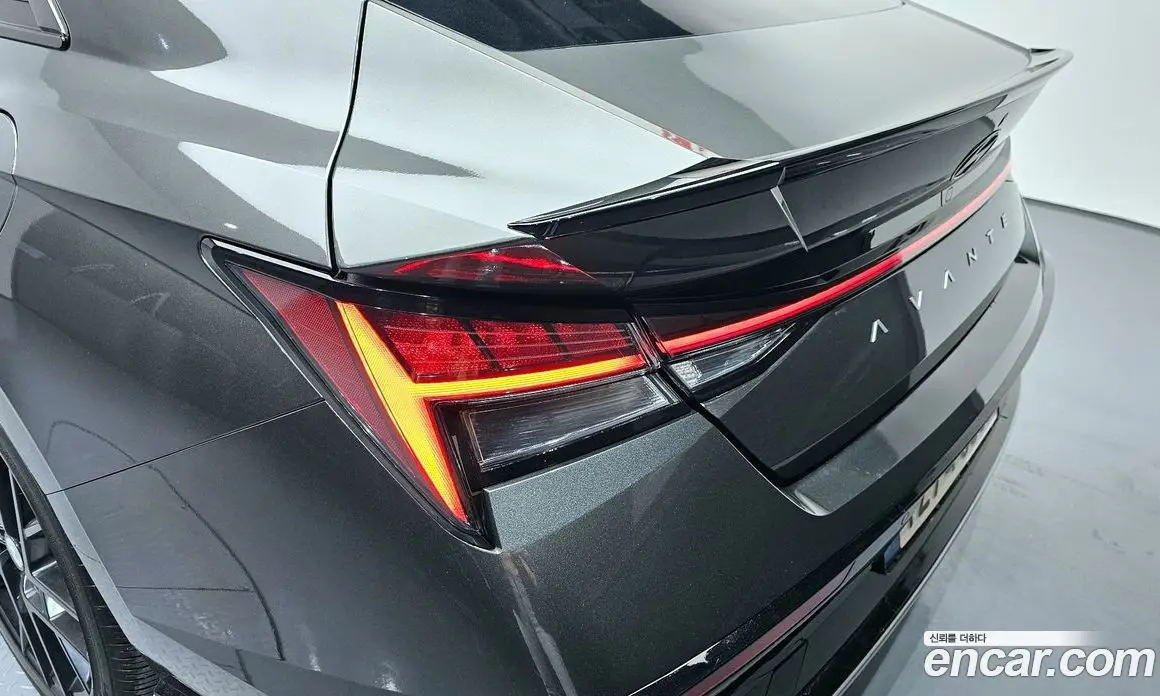 Hyundai Avante 2023 1.6 автомат (гидро), фото 9