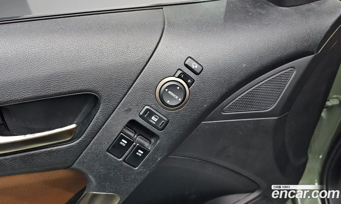 Hyundai Genesis 2012 3.8 автомат (гидро), фото 20
