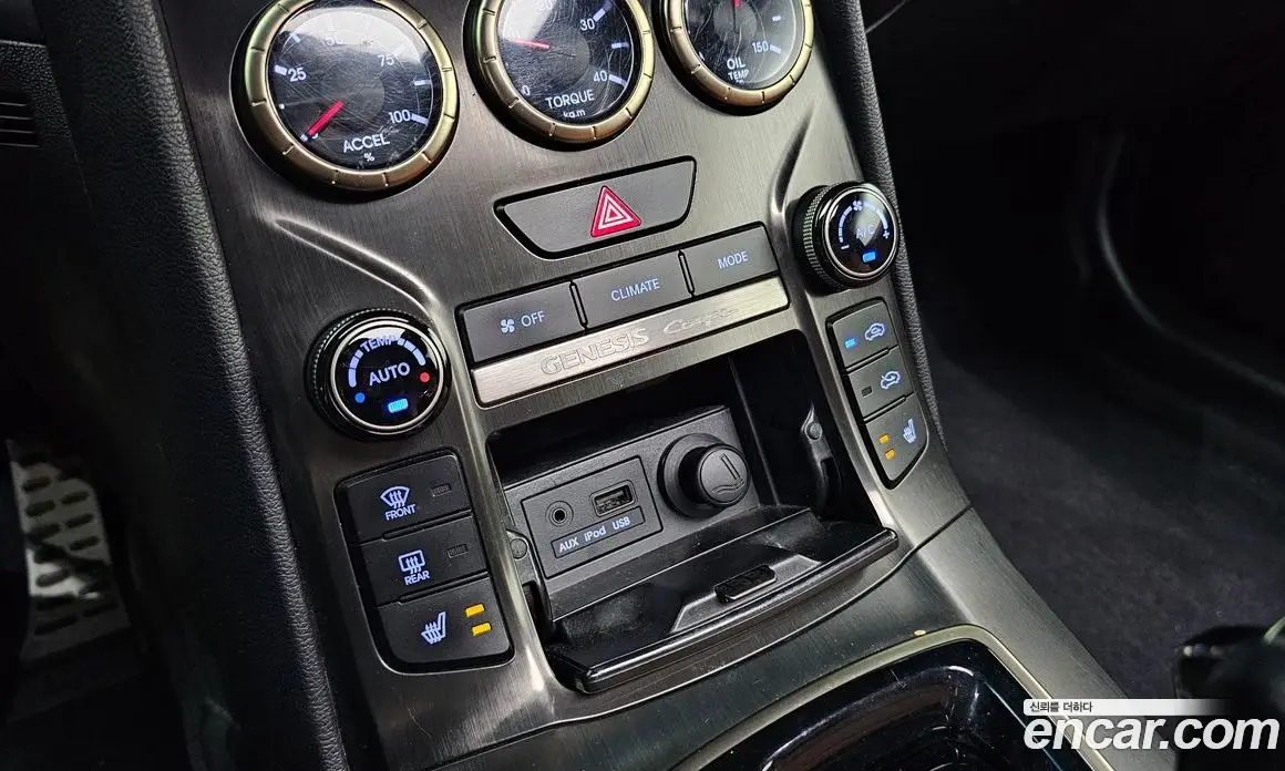 Hyundai Genesis 2012 3.8 автомат (гидро), фото 9