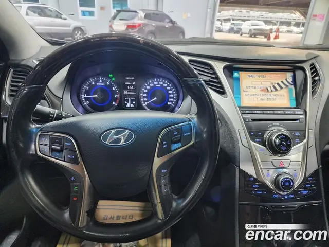 Hyundai Grandeur 2011 2.4 автомат (гидро), миниатюра 12