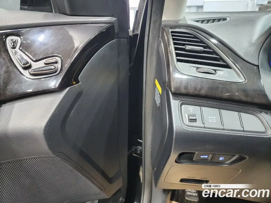 Hyundai Grandeur 2011 2.4 автомат (гидро), фото 13 Hyundai Grandeur 2011 2.4 автомат (гидро), фото 13