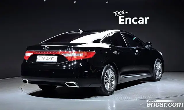 Hyundai Grandeur 2014 2.4 автомат (гидро), миниатюра 2 Hyundai Grandeur 2014 2.4 автомат (гидро), миниатюра 2