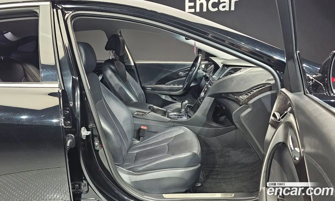 Hyundai Grandeur 2014 2.4 автомат (гидро), фото 10 Hyundai Grandeur 2014 2.4 автомат (гидро), фото 10