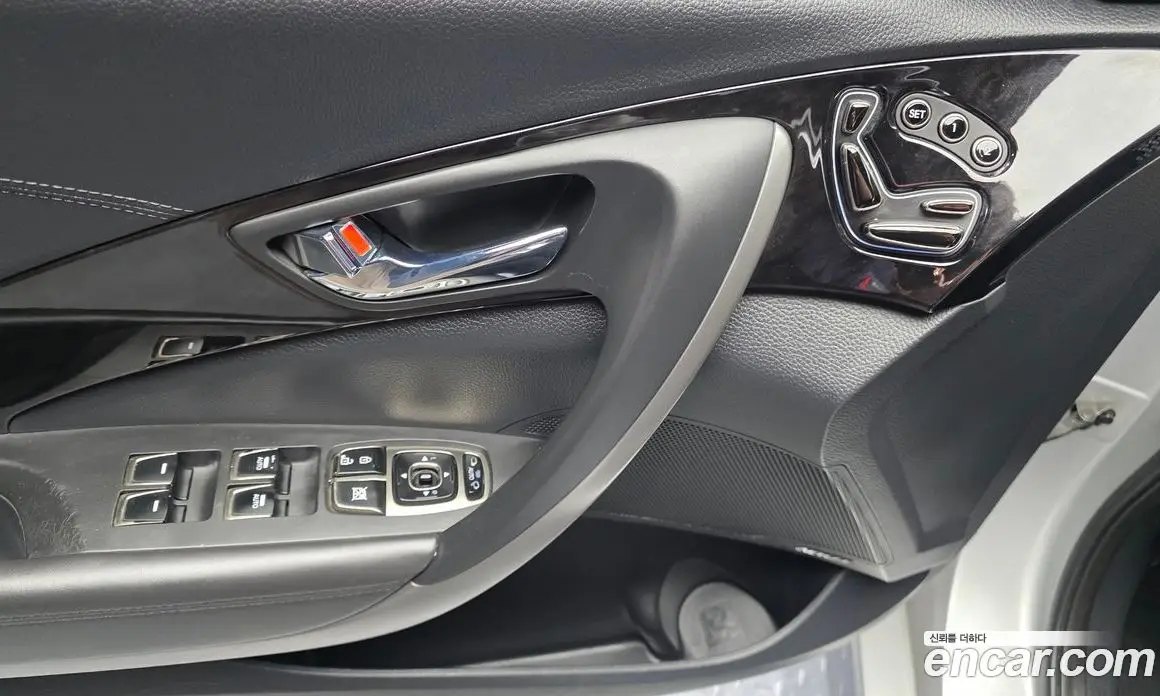 Hyundai Grandeur 2014 3.0 автомат (гидро), фото 14 Hyundai Grandeur 2014 3.0 автомат (гидро), фото 14