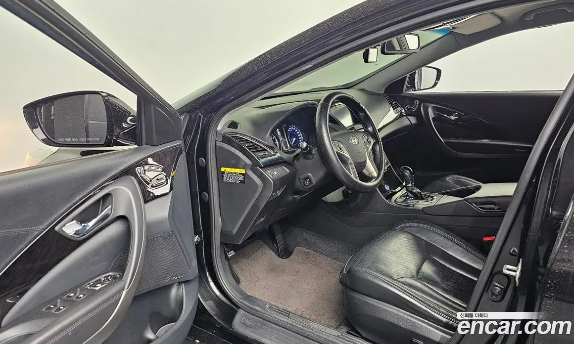 Hyundai Grandeur 2014 3.0 автомат (гидро), фото 13