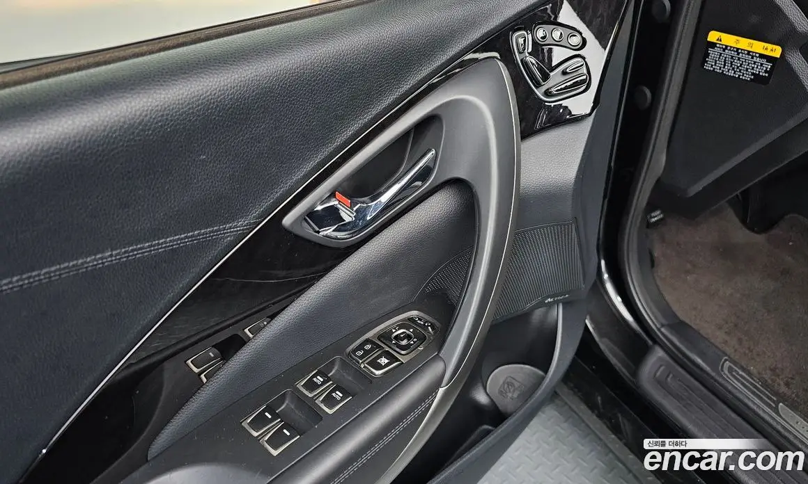 Hyundai Grandeur 2014 3.0 автомат (гидро), фото 19