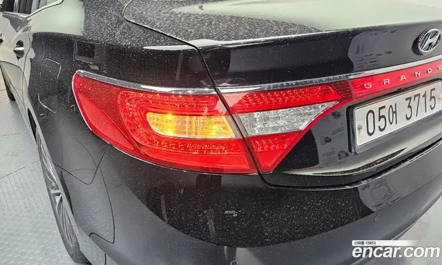 Hyundai Grandeur 2014 3.0 автомат (гидро), миниатюра 9