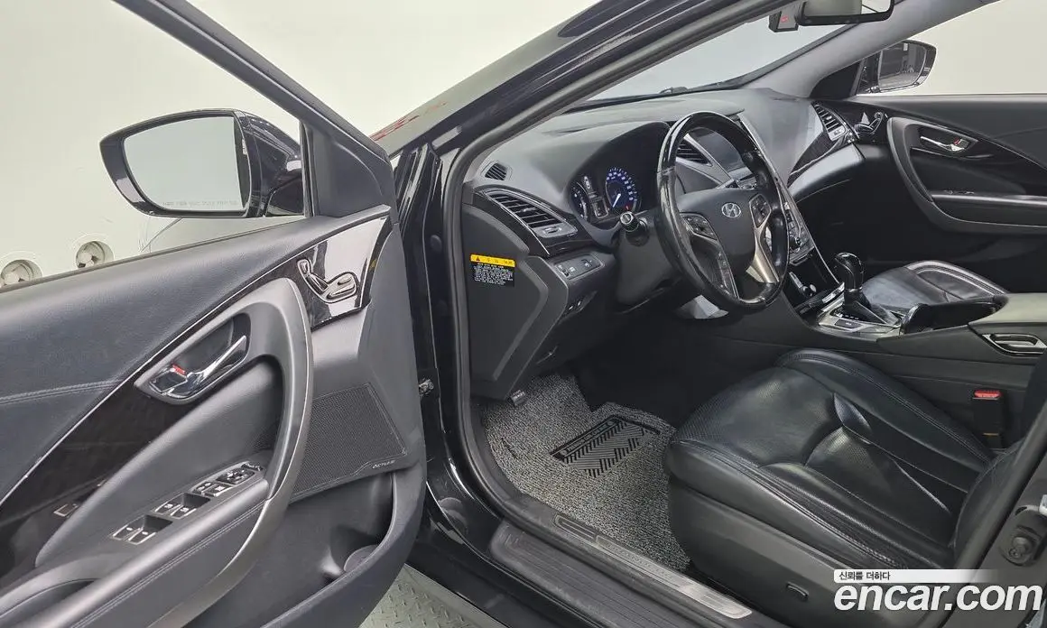 Hyundai Grandeur 2014 3.0 автомат (гидро), фото 11 Hyundai Grandeur 2014 3.0 автомат (гидро), фото 11