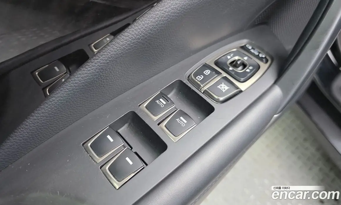 Hyundai Grandeur 2014 3.0 автомат (гидро), фото 12 Hyundai Grandeur 2014 3.0 автомат (гидро), фото 12