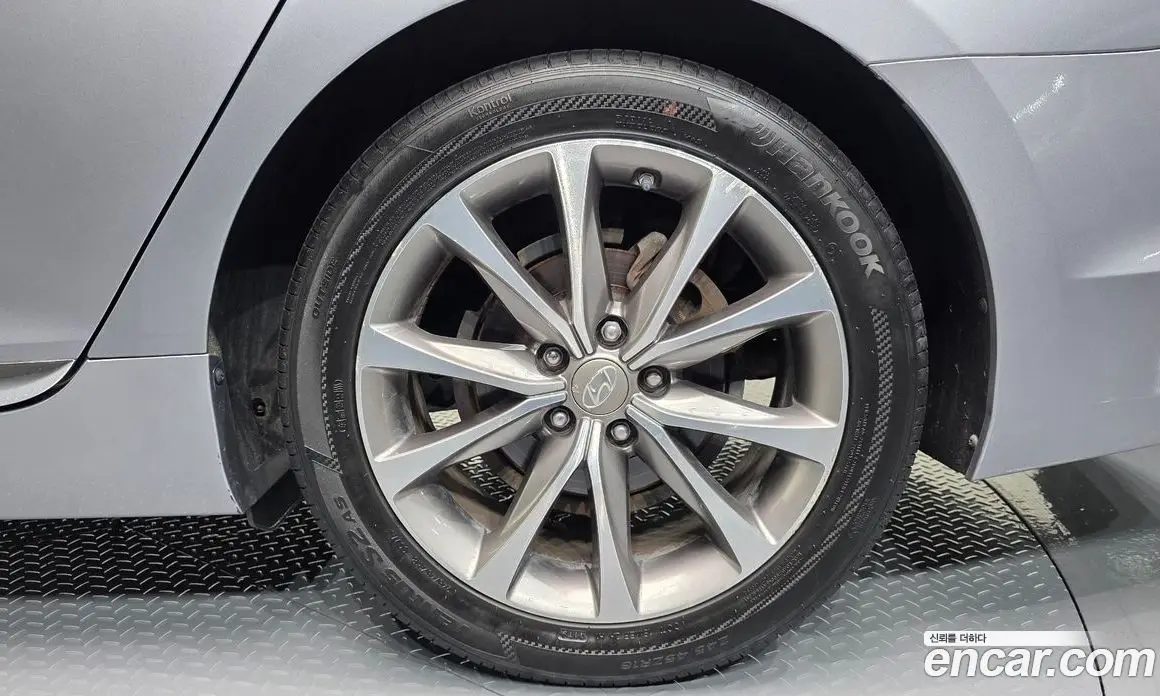 Hyundai Grandeur 2015 2.2 автомат (гидро), фото 7 Hyundai Grandeur 2015 2.2 автомат (гидро), фото 7