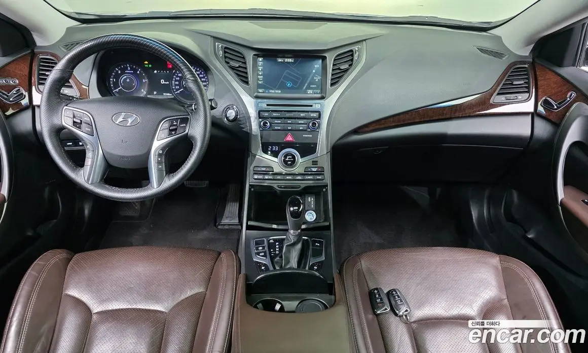 Hyundai Grandeur 2015 2.2 автомат (гидро), фото 10 Hyundai Grandeur 2015 2.2 автомат (гидро), фото 10