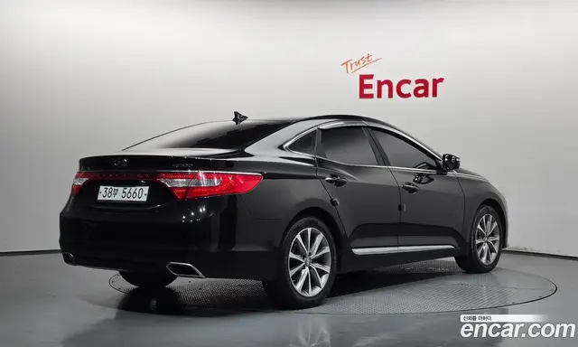 Hyundai Grandeur 2015 3.0 автомат (гидро), миниатюра 2 Hyundai Grandeur 2015 3.0 автомат (гидро), миниатюра 2