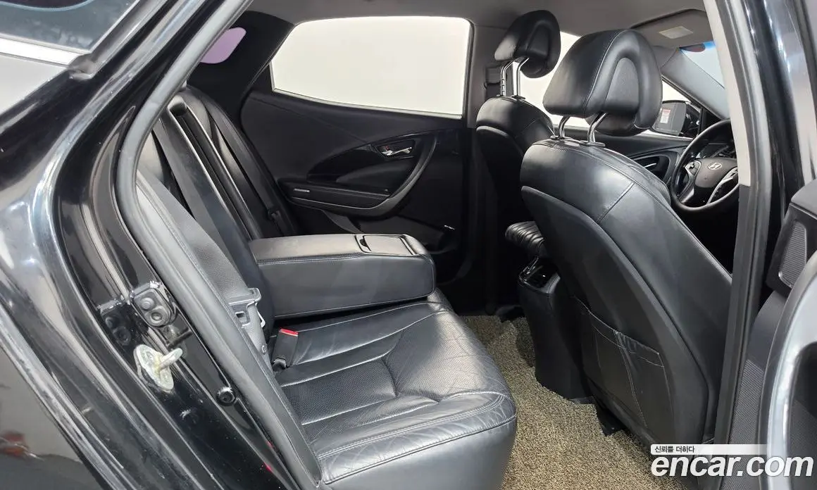 Hyundai Grandeur 2015 3.0 автомат (гидро), фото 12 Hyundai Grandeur 2015 3.0 автомат (гидро), фото 12