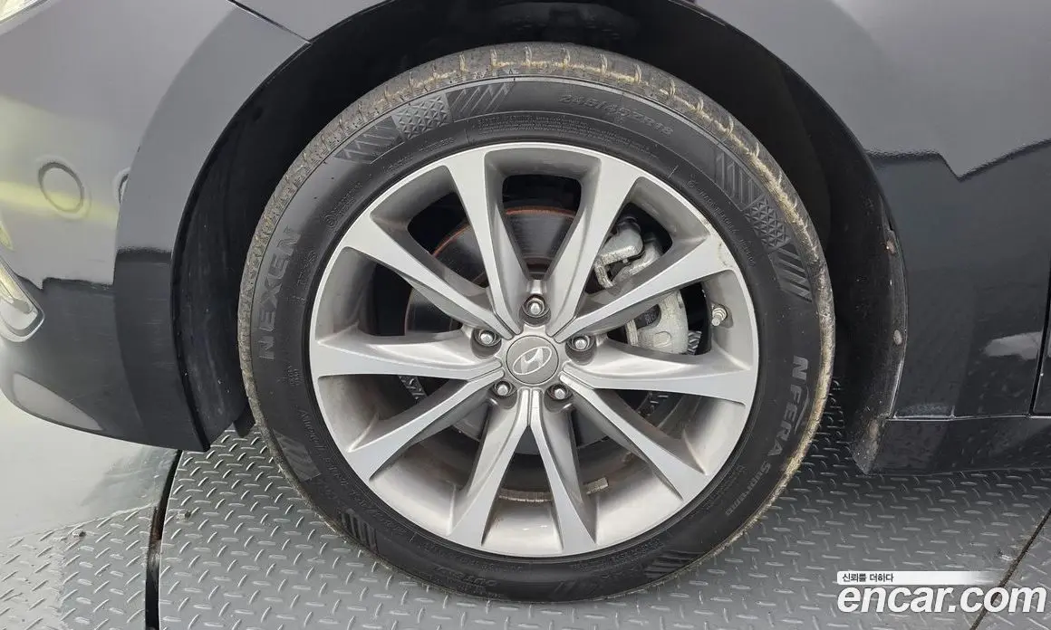 Hyundai Grandeur 2015 3.0 автомат (гидро), фото 5 Hyundai Grandeur 2015 3.0 автомат (гидро), фото 5