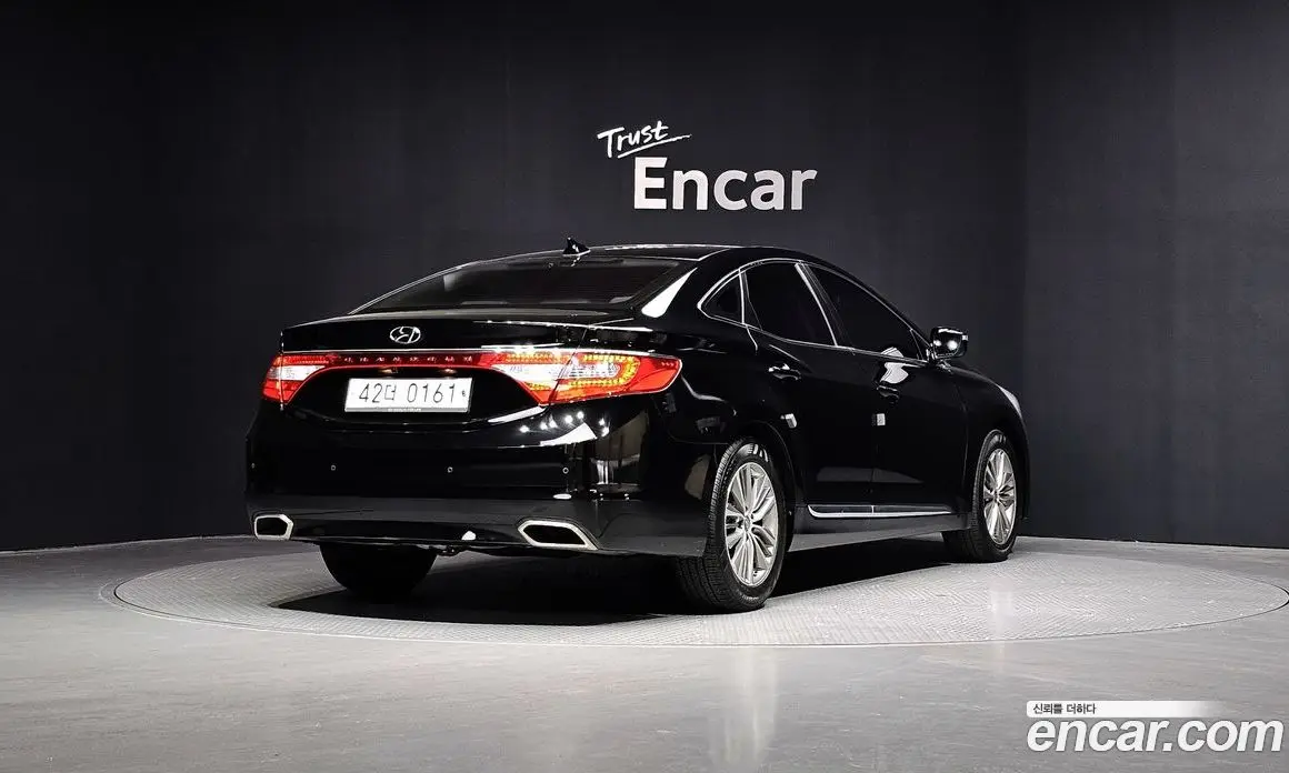 Hyundai Grandeur 2016 2.4 автомат (гидро), фото 2 Hyundai Grandeur 2016 2.4 автомат (гидро), фото 2