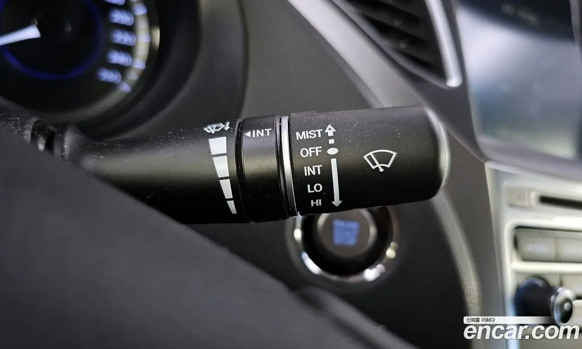 Hyundai Grandeur 2016 2.4 автомат (гидро), фото 18 Hyundai Grandeur 2016 2.4 автомат (гидро), фото 18
