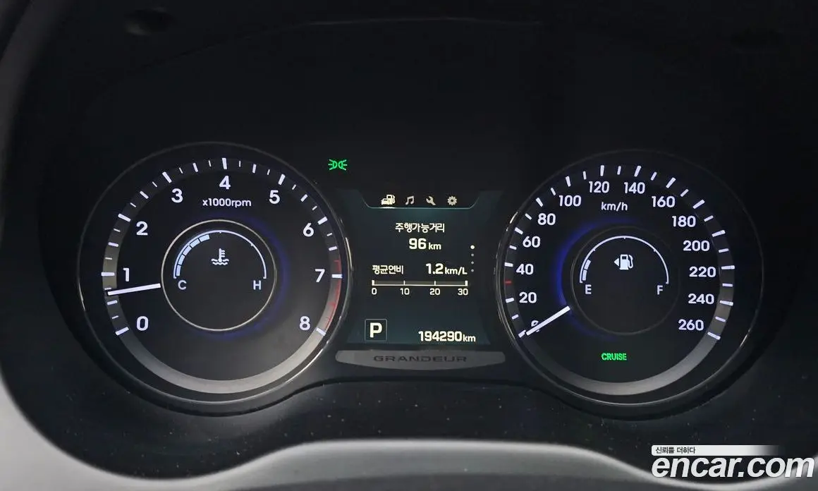Hyundai Grandeur 2016 3.0 автомат (гидро), фото 8