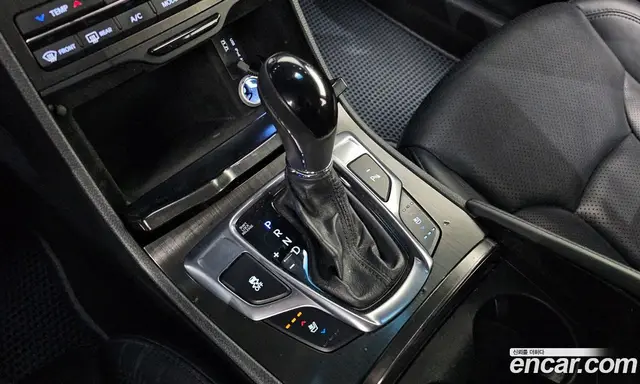 Hyundai Grandeur 2016 3.0 автомат (гидро), миниатюра 9