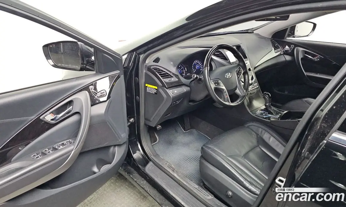 Hyundai Grandeur 2016 3.0 автомат (гидро), фото 10