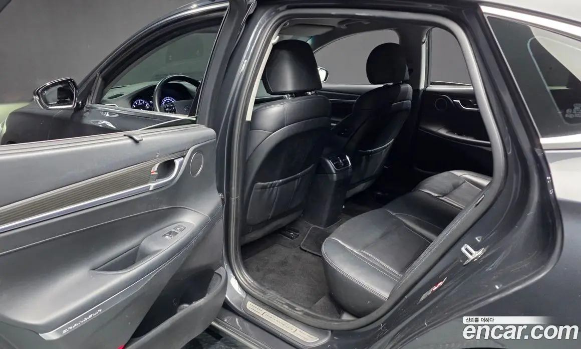 Hyundai Grandeur 2017 3.0 автомат (гидро), фото 16