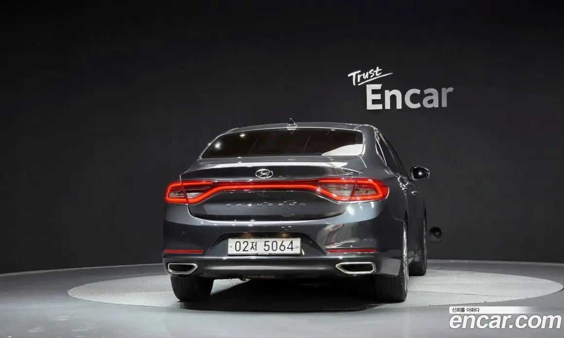 Hyundai Grandeur 2017 3.0 автомат (гидро), фото 4