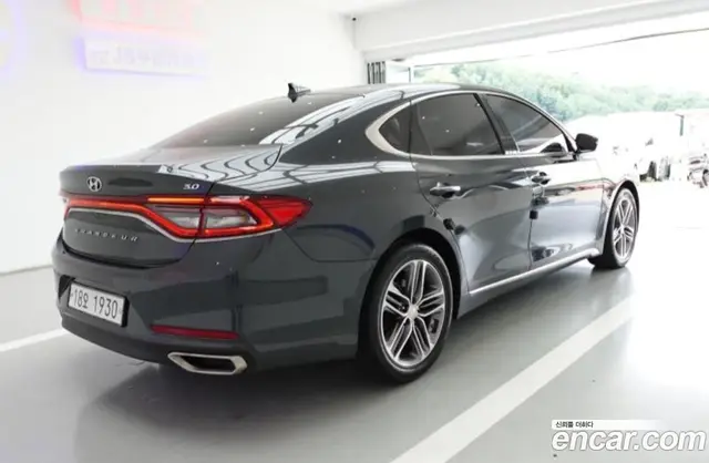 Hyundai Grandeur 2017 3.0 автомат (гидро), миниатюра 5 Hyundai Grandeur 2017 3.0 автомат (гидро), миниатюра 5