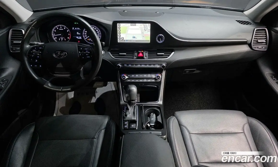 Hyundai Grandeur 2017 2.4 автомат (гидро), фото 7 Hyundai Grandeur 2017 2.4 автомат (гидро), фото 7