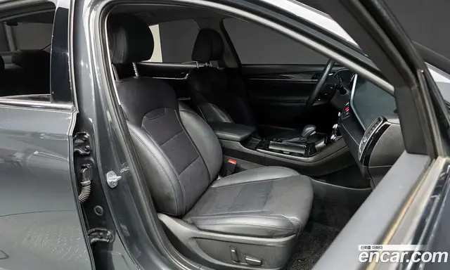 Hyundai Grandeur 2017 2.4 автомат (гидро), миниатюра 10 Hyundai Grandeur 2017 2.4 автомат (гидро), миниатюра 10