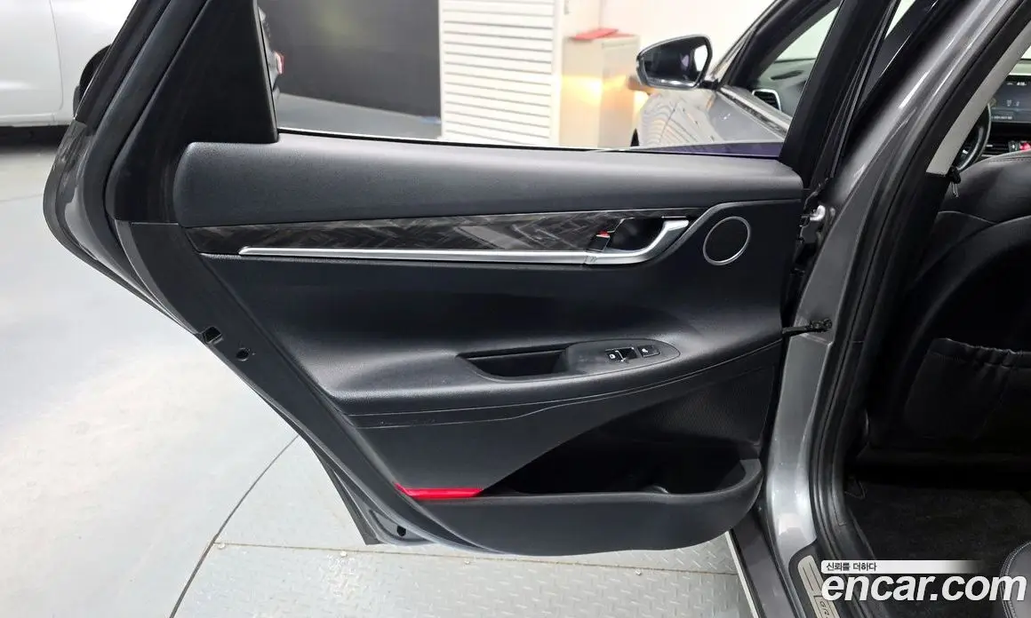 Hyundai Grandeur 2017 3.0 автомат (гидро), фото 15