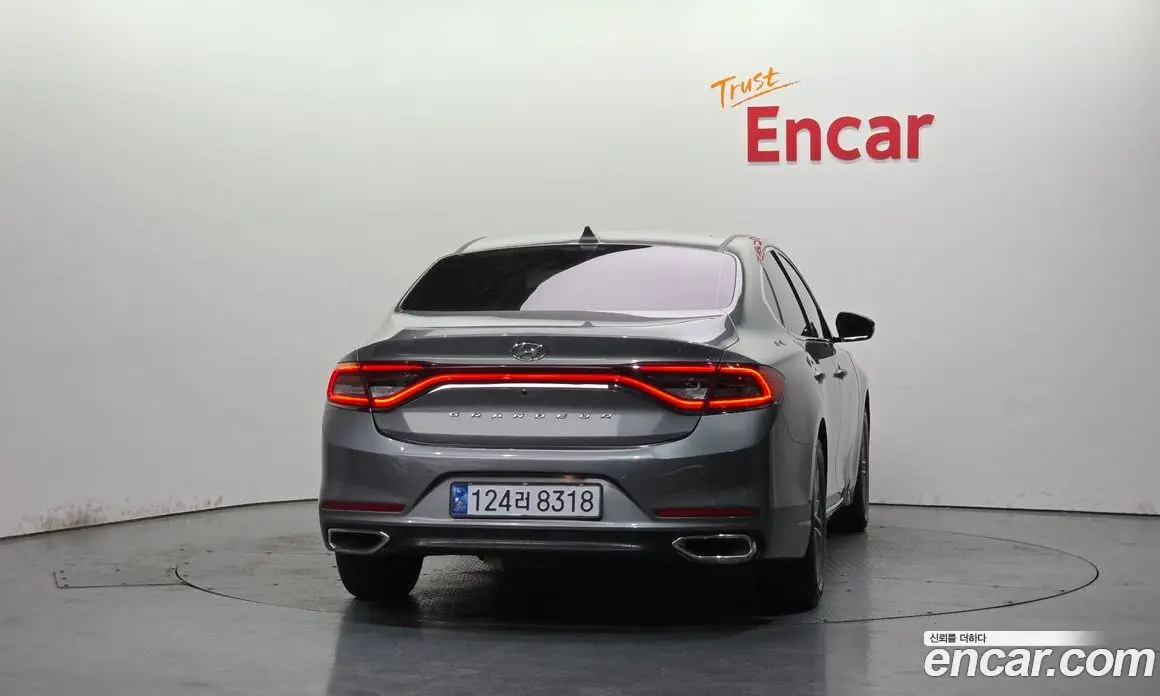 Hyundai Grandeur 2017 3.0 автомат (гидро), фото 4